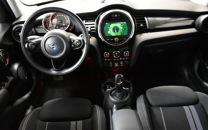 MINI Cooper S cena 87900 przebieg: 105166, rok produkcji 2019 z Tarczyn małe 106